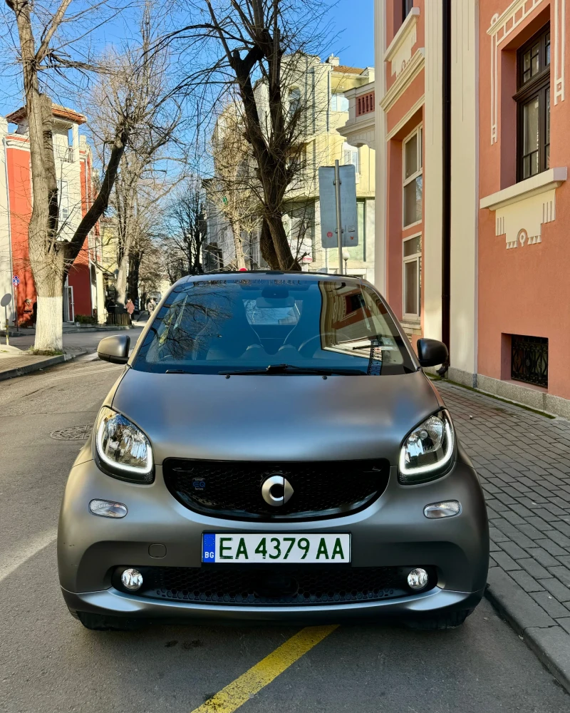 Smart Fortwo Cabrio, снимка 1 - Автомобили и джипове - 48910171