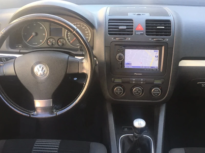 VW Golf 1.9TDI, снимка 6 - Автомобили и джипове - 49438715