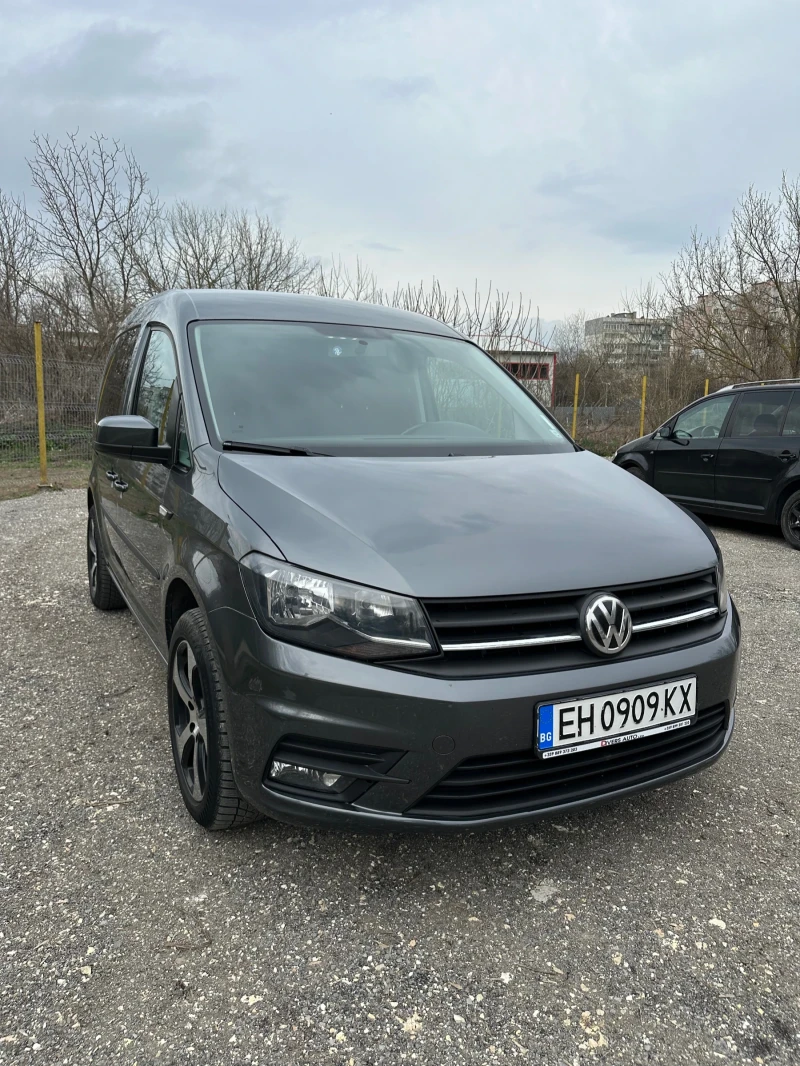 VW Caddy Перфектен, снимка 1 - Автомобили и джипове - 49533349