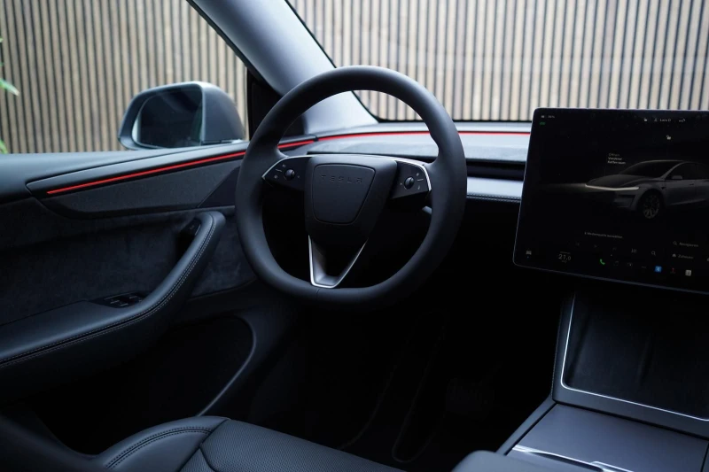 Tesla Model Y НОВ!/LR/514HP/DUAL-MOTOR/360/AMBI/MEMORY/222fpr, снимка 10 - Автомобили и джипове - 50738367