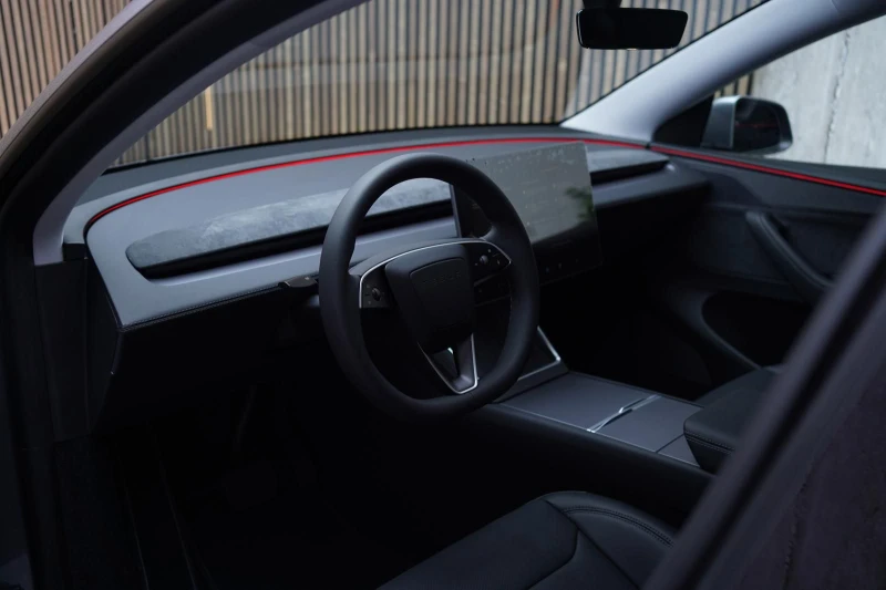 Tesla Model Y НОВ!/LR/514HP/DUAL-MOTOR/360/AMBI/MEMORY/222fpr, снимка 9 - Автомобили и джипове - 50738367