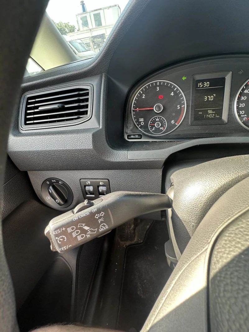 VW Caddy, снимка 11 - Автомобили и джипове - 52300211