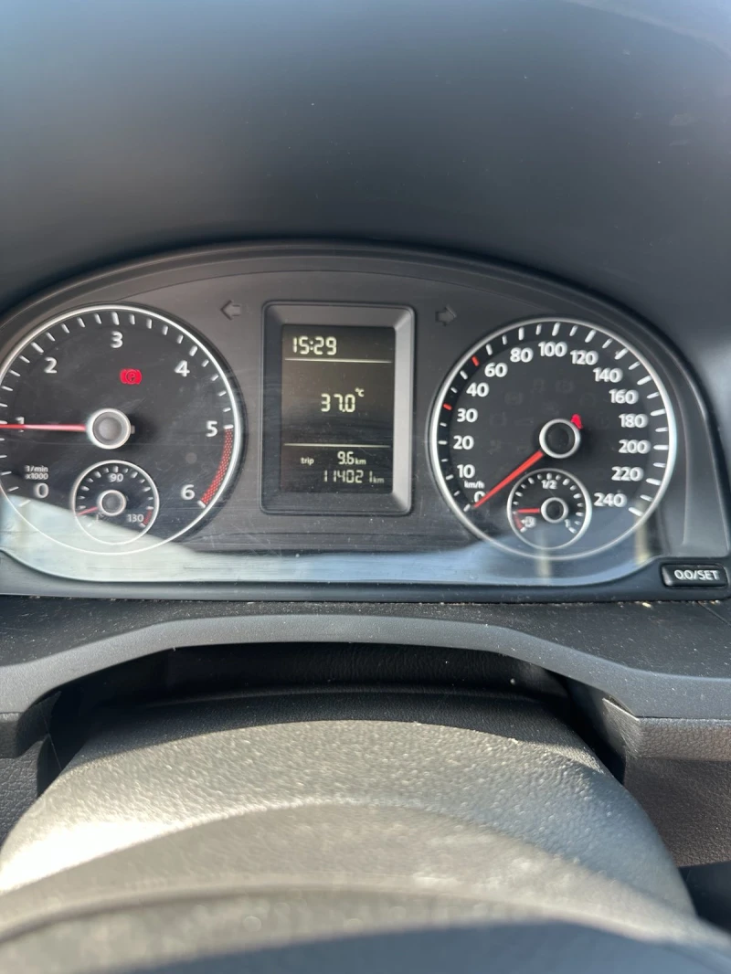 VW Caddy, снимка 9 - Автомобили и джипове - 52300211