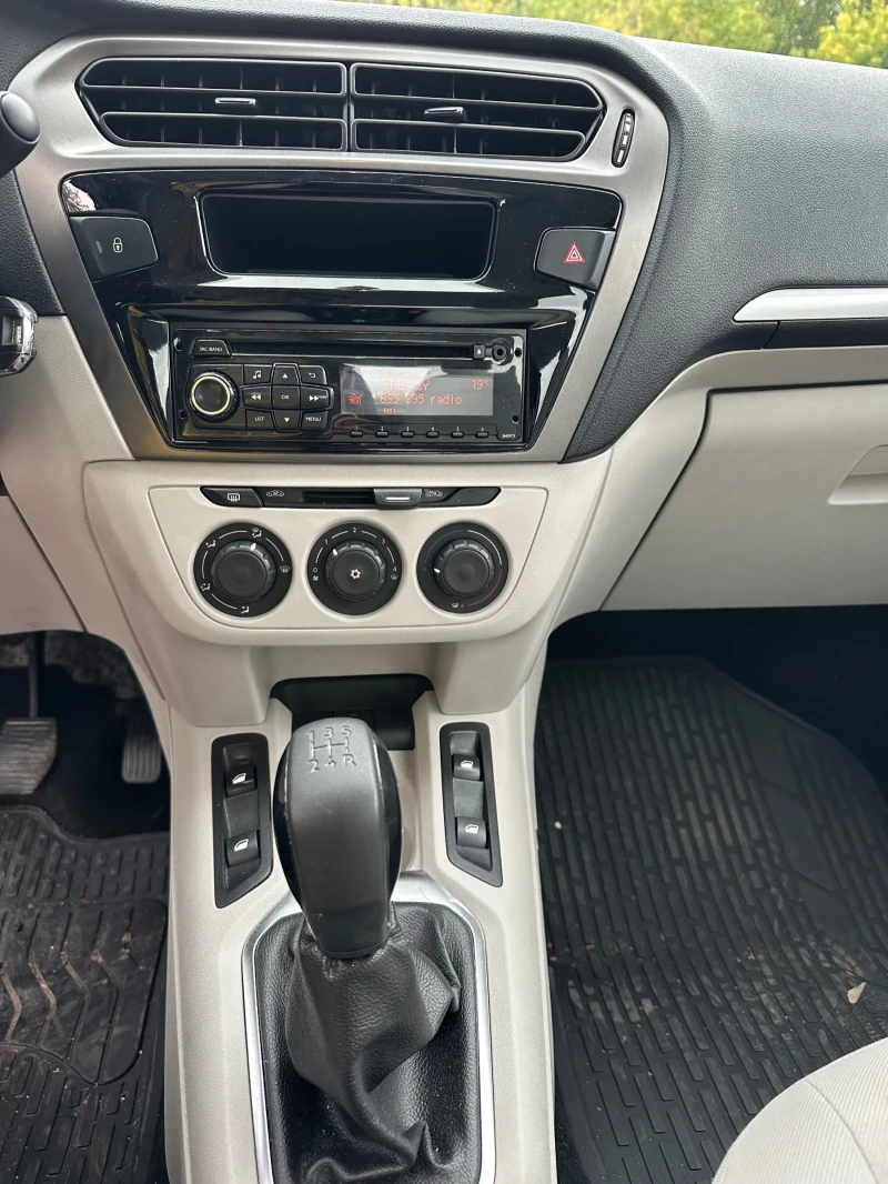 Peugeot 301 103 000 km, снимка 9 - Автомобили и джипове - 51881898