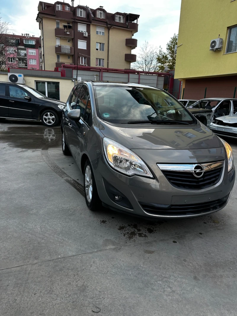 Opel Meriva 1.4  TGAS Panorama Navi, снимка 2 - Автомобили и джипове - 52450137
