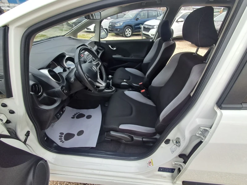 Honda Jazz 1.4Si 166000km КЛИМАТРОНИК, снимка 15 - Автомобили и джипове - 52923966