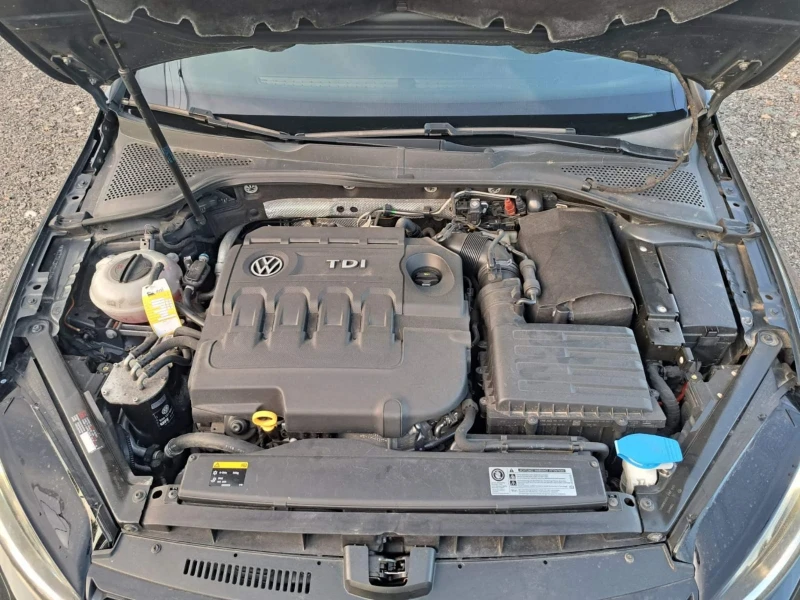 VW Golf 2.0 GTD, снимка 15 - Автомобили и джипове - 53125652