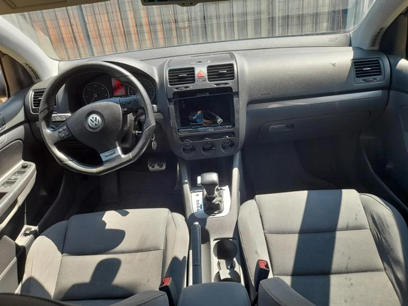 VW Golf 1.9 TDI 105k.c., снимка 11 - Автомобили и джипове - 47180936