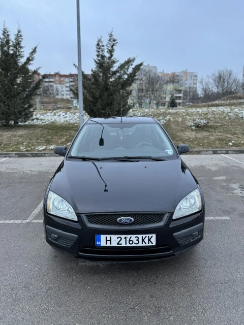 Ford Focus 1.4, снимка 6 - Автомобили и джипове - 48653384