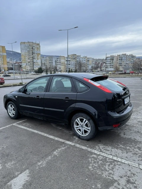 Ford Focus 1.4, снимка 3 - Автомобили и джипове - 48653384