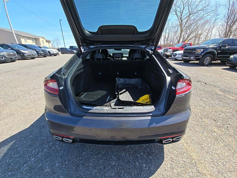 Kia Stinger Limited - 42800 лв. - 44284283 | Car24.bg