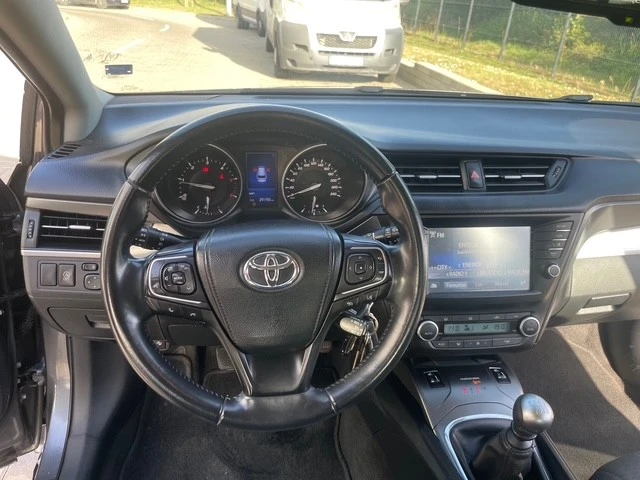 Toyota Avensis, снимка 4 - Автомобили и джипове - 55543050