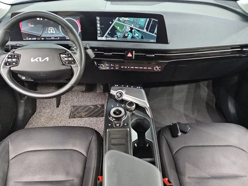 Kia EV6 Long Range 4WD - САМО 30% АВАНС, снимка 14 - Автомобили и джипове - 56287997