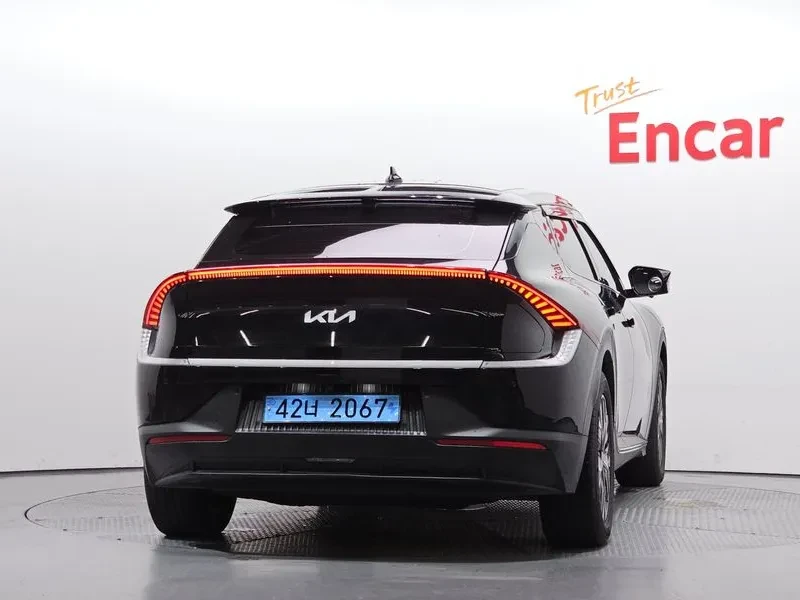 Kia EV6 Long Range 4WD - САМО 30% АВАНС, снимка 8 - Автомобили и джипове - 56287997