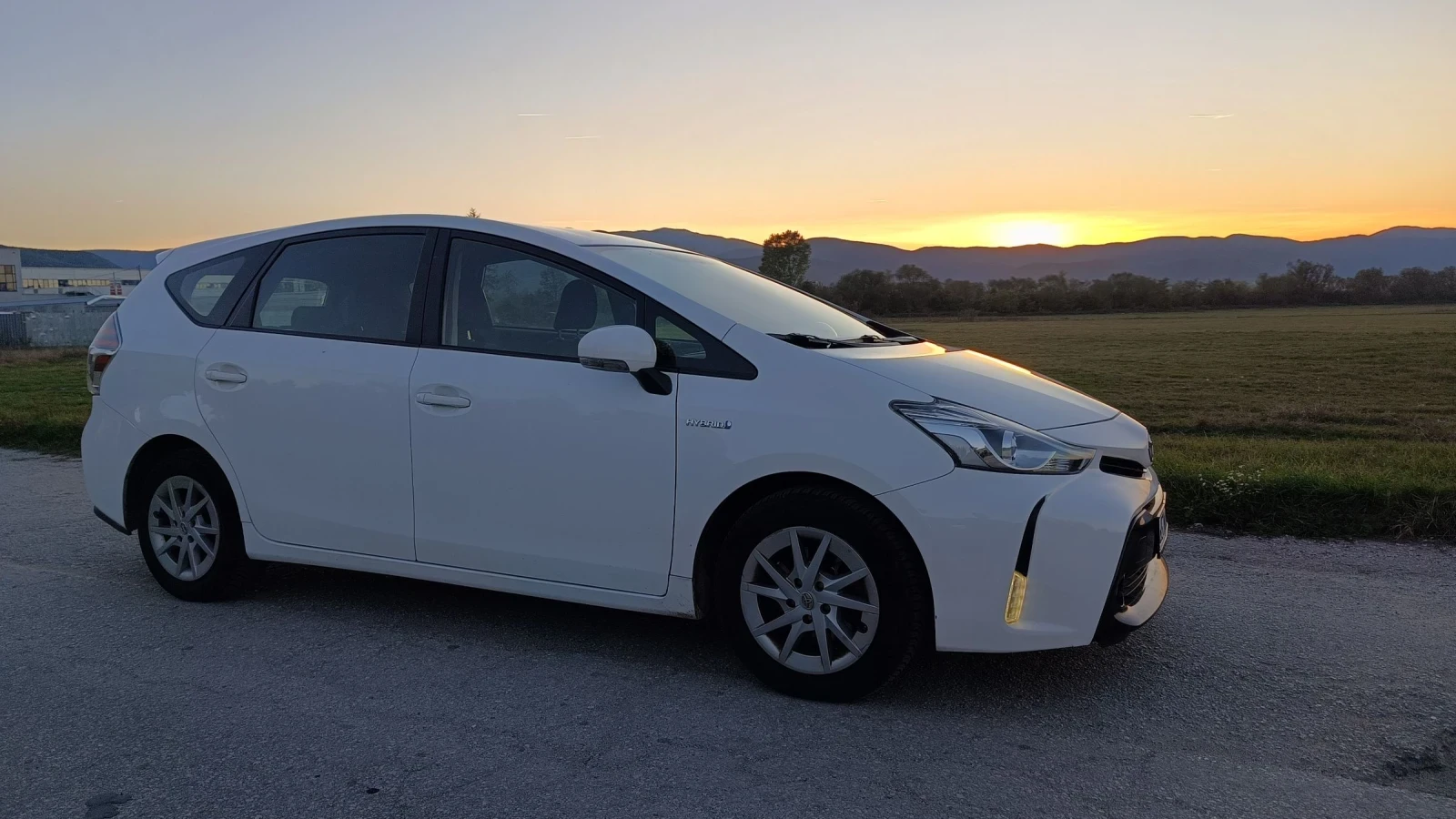 Toyota Prius Plus Hibrid 6+ 1 euro6 - изображение 4