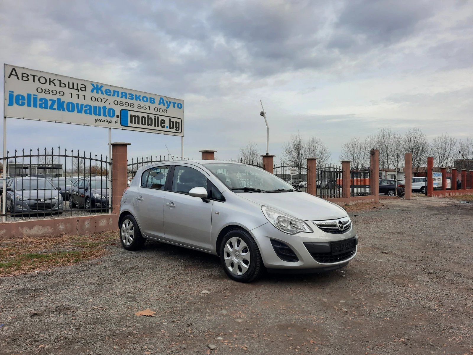 Opel Corsa 1.4i AUTOMAT - изображение 3