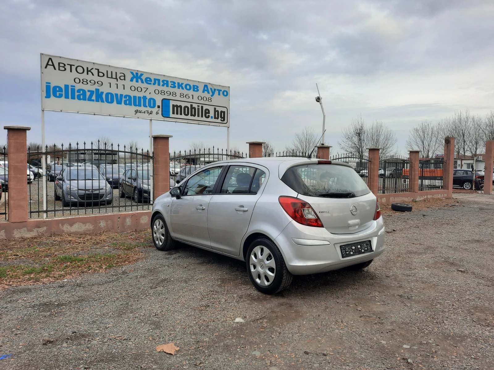 Opel Corsa 1.4i AUTOMAT - изображение 5