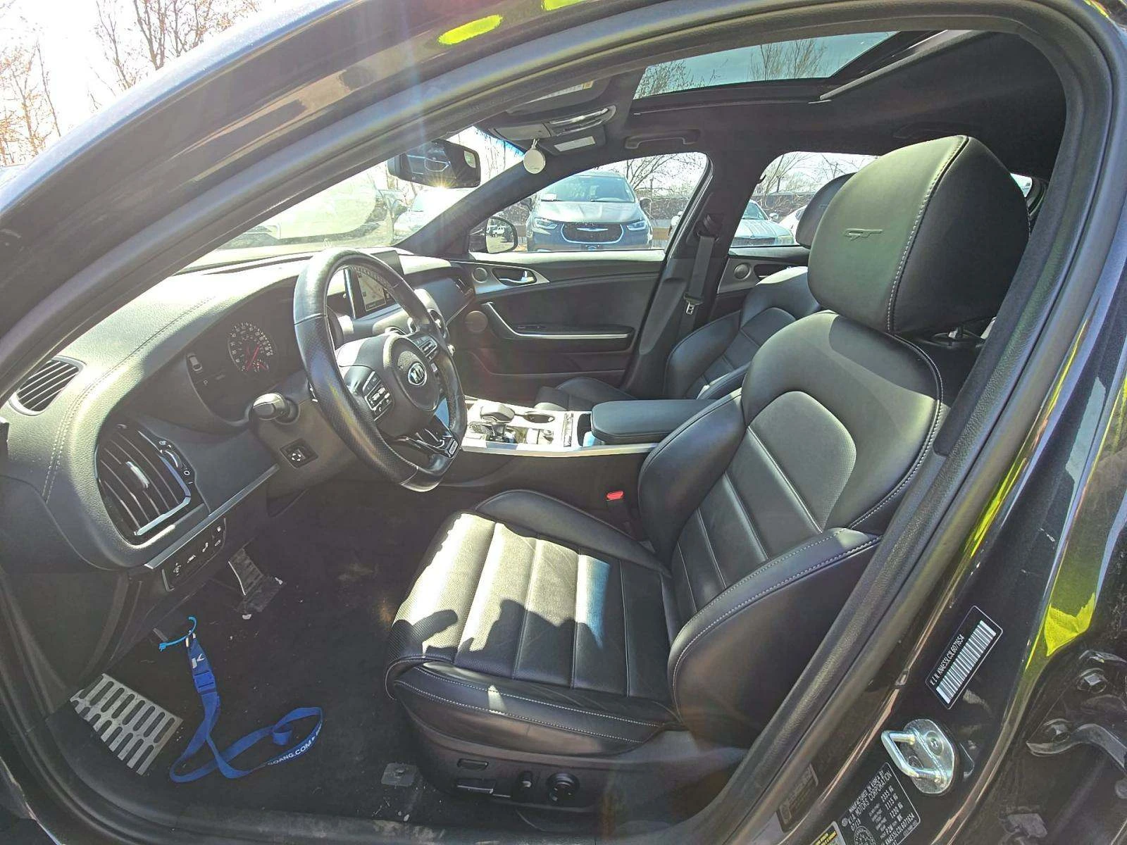 Kia Stinger Limited - изображение 5