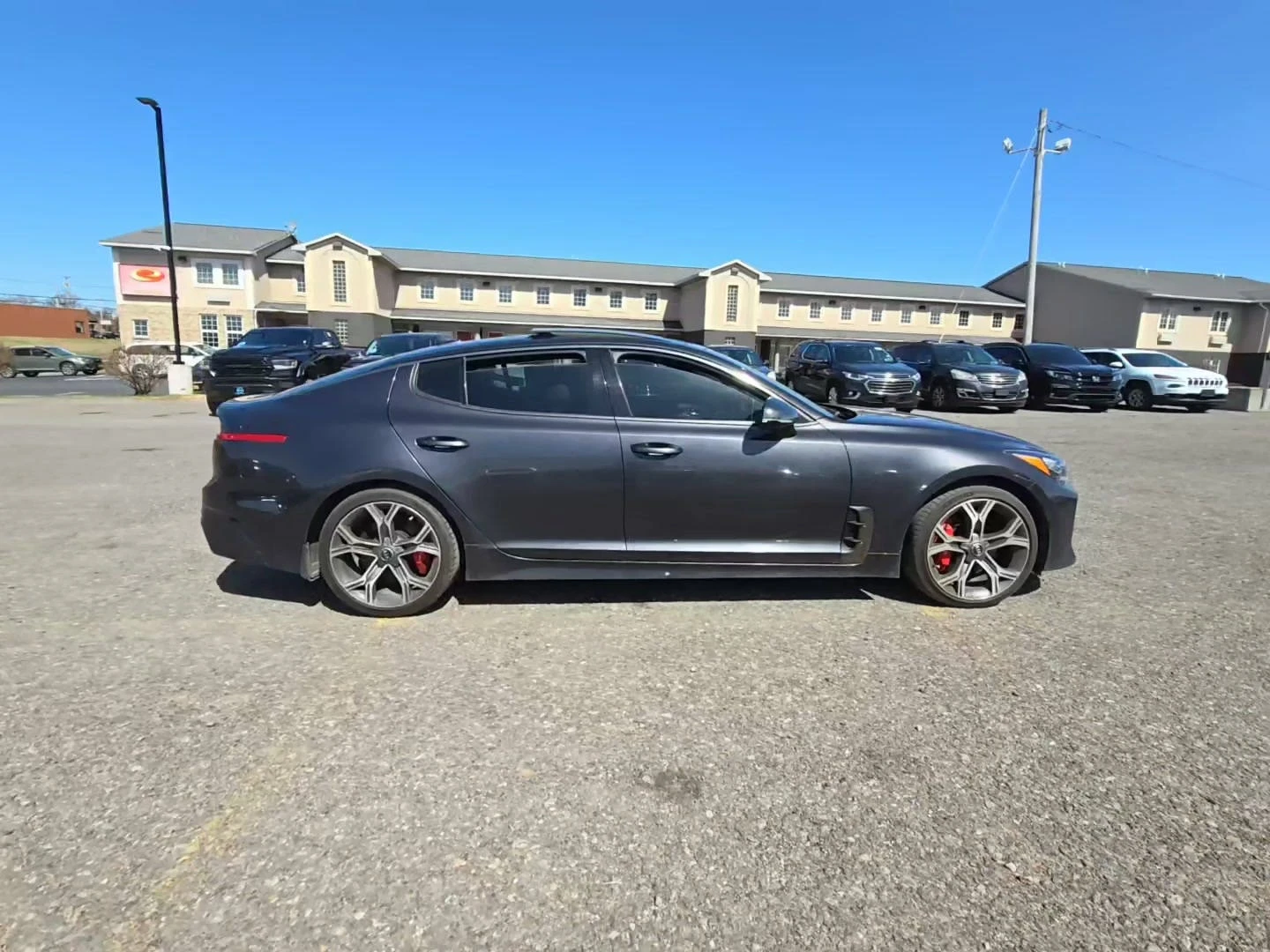 Kia Stinger Limited - изображение 4