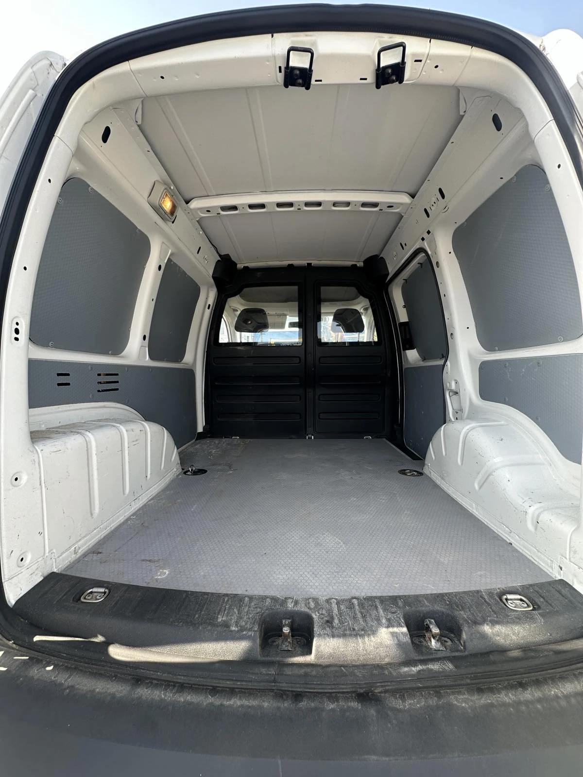 VW Caddy  - изображение 4