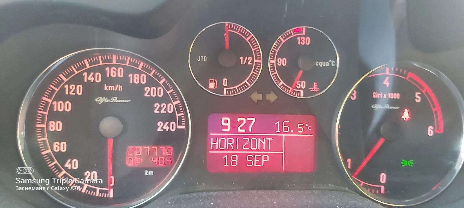 Alfa Romeo 147 JTDm - изображение 6