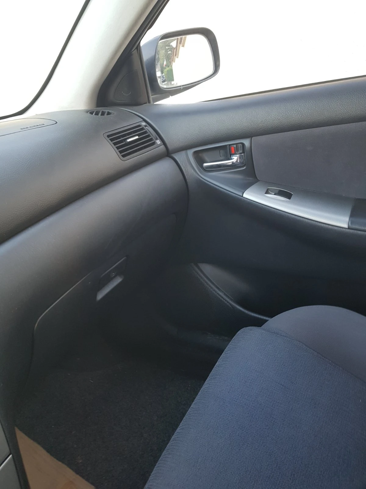 Toyota Corolla  - изображение 8