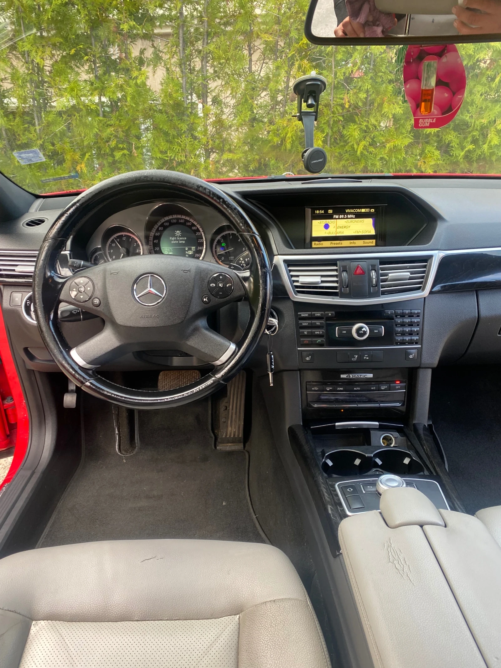 Mercedes-Benz E 350  - изображение 4