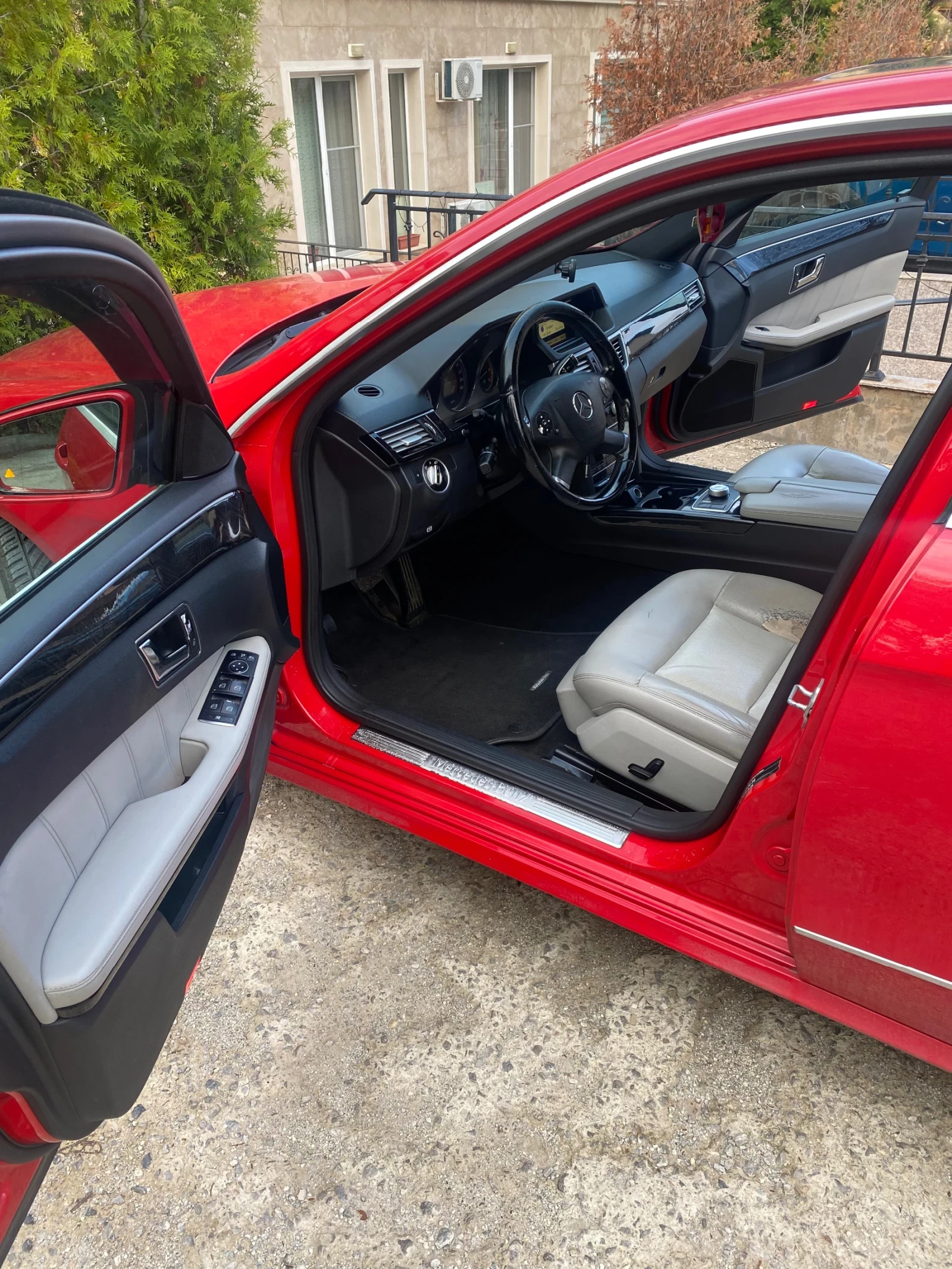 Mercedes-Benz E 350  - изображение 5