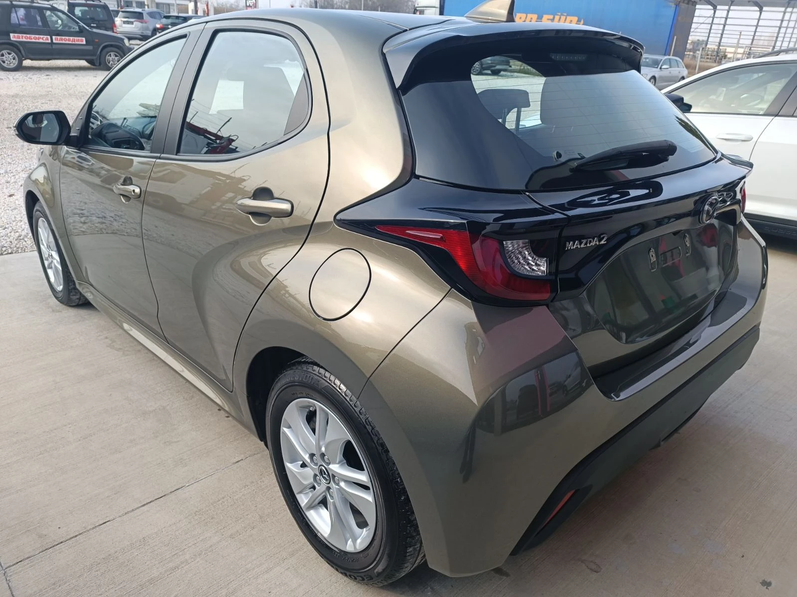 Toyota Yaris 1.5 Hybrid | Mobile.bg � ����������� 6
