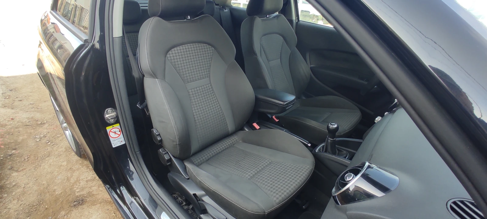 Audi A1 S-LINE 1.6.TDI EURO-5: NAVI;XENON!!!, снимка 10 - Автомобили и джипове - 53707259