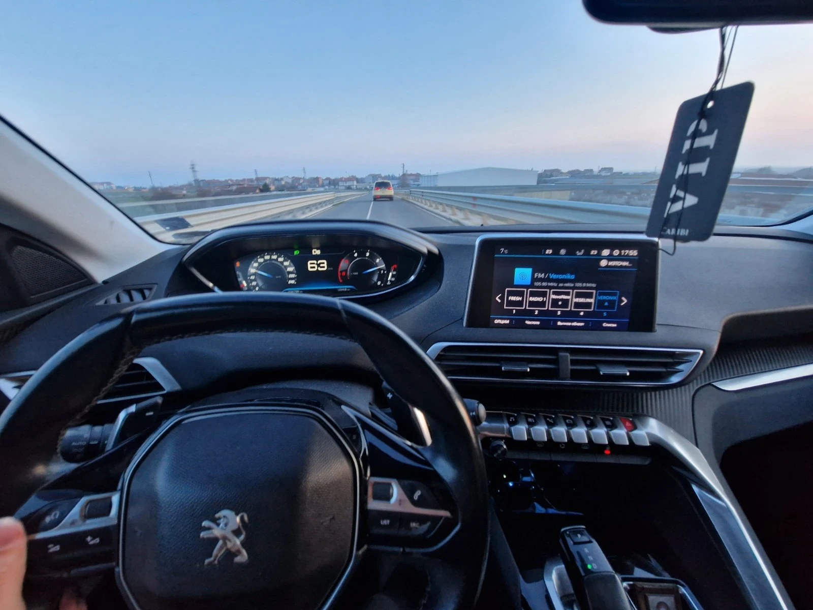 Peugeot 3008 1.5 d 130к.с., снимка 11 - Автомобили и джипове - 53724073