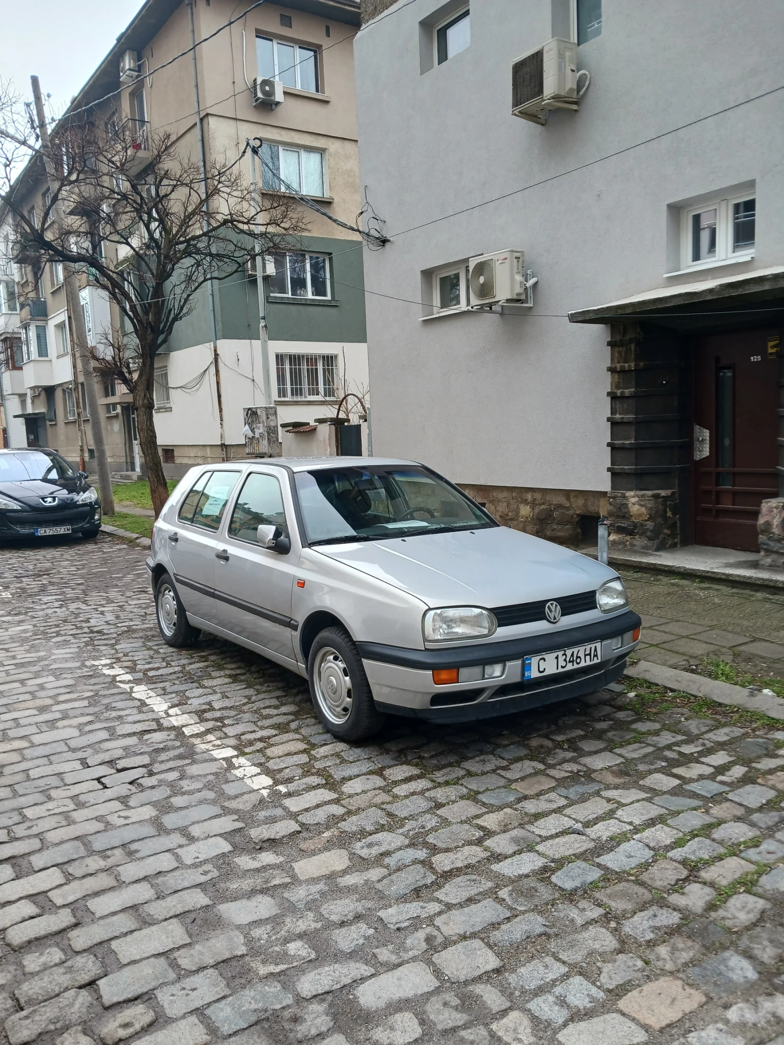 VW Golf, снимка 2 - Автомобили и джипове - 53770912