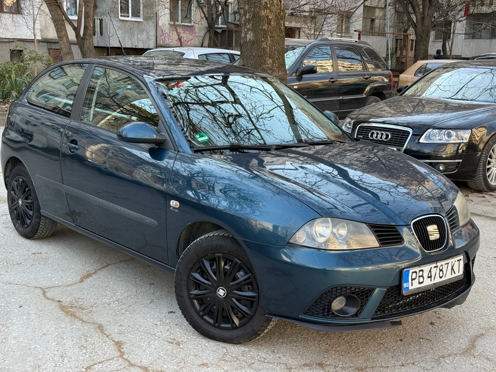 Seat Ibiza 1.4i 86к.с, снимка 7 - Автомобили и джипове - 53819866
