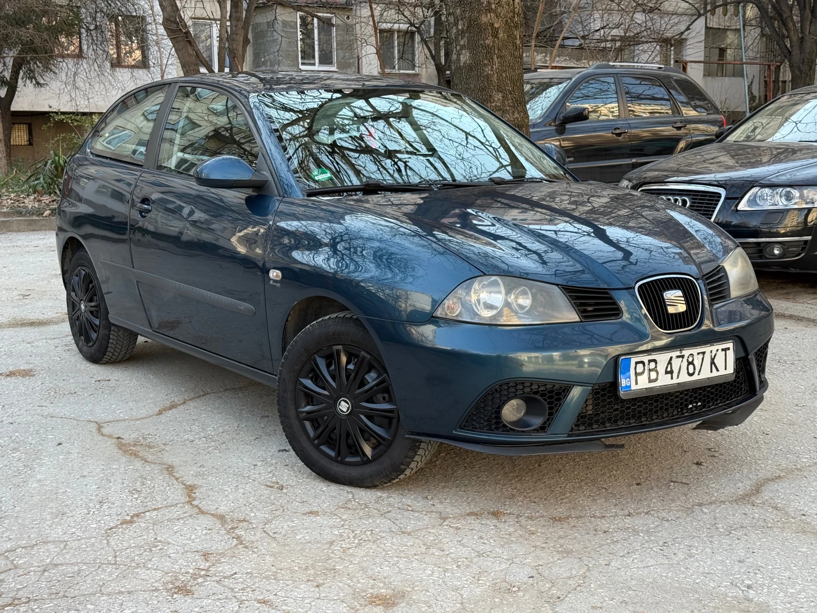 Seat Ibiza 1.4i 86к.с, снимка 8 - Автомобили и джипове - 53819866