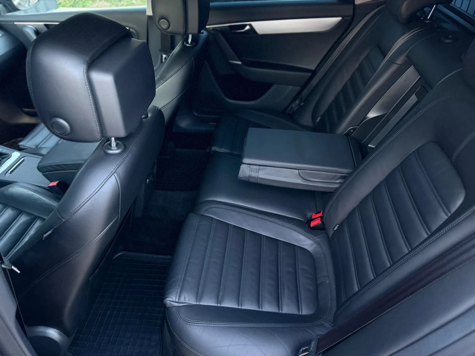 VW Passat HIGHLINE ПОДГРЕВ КАМЕРА КЕЙЛЕС ЛЕД, снимка 13 - Автомобили и джипове - 53863881