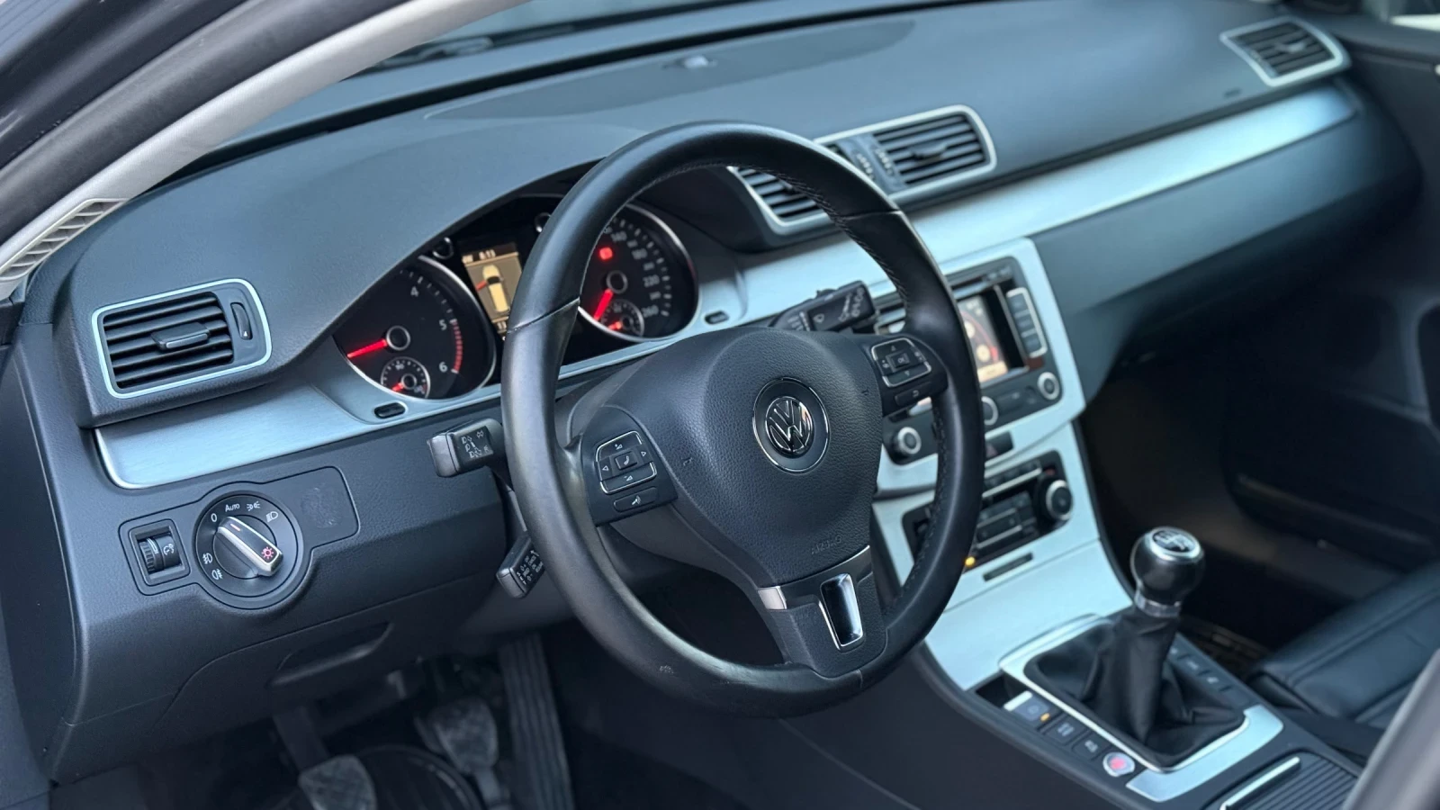 VW Passat HIGHLINE ПОДГРЕВ КАМЕРА КЕЙЛЕС ЛЕД, снимка 7 - Автомобили и джипове - 53863881