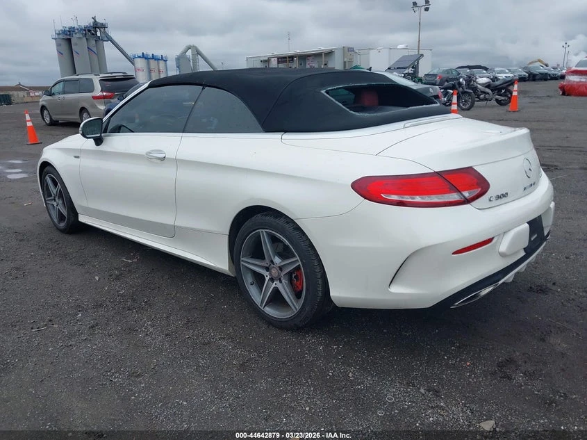 Mercedes-Benz C 300 2.0l 4Matic, снимка 3 - Автомобили и джипове - 54097825