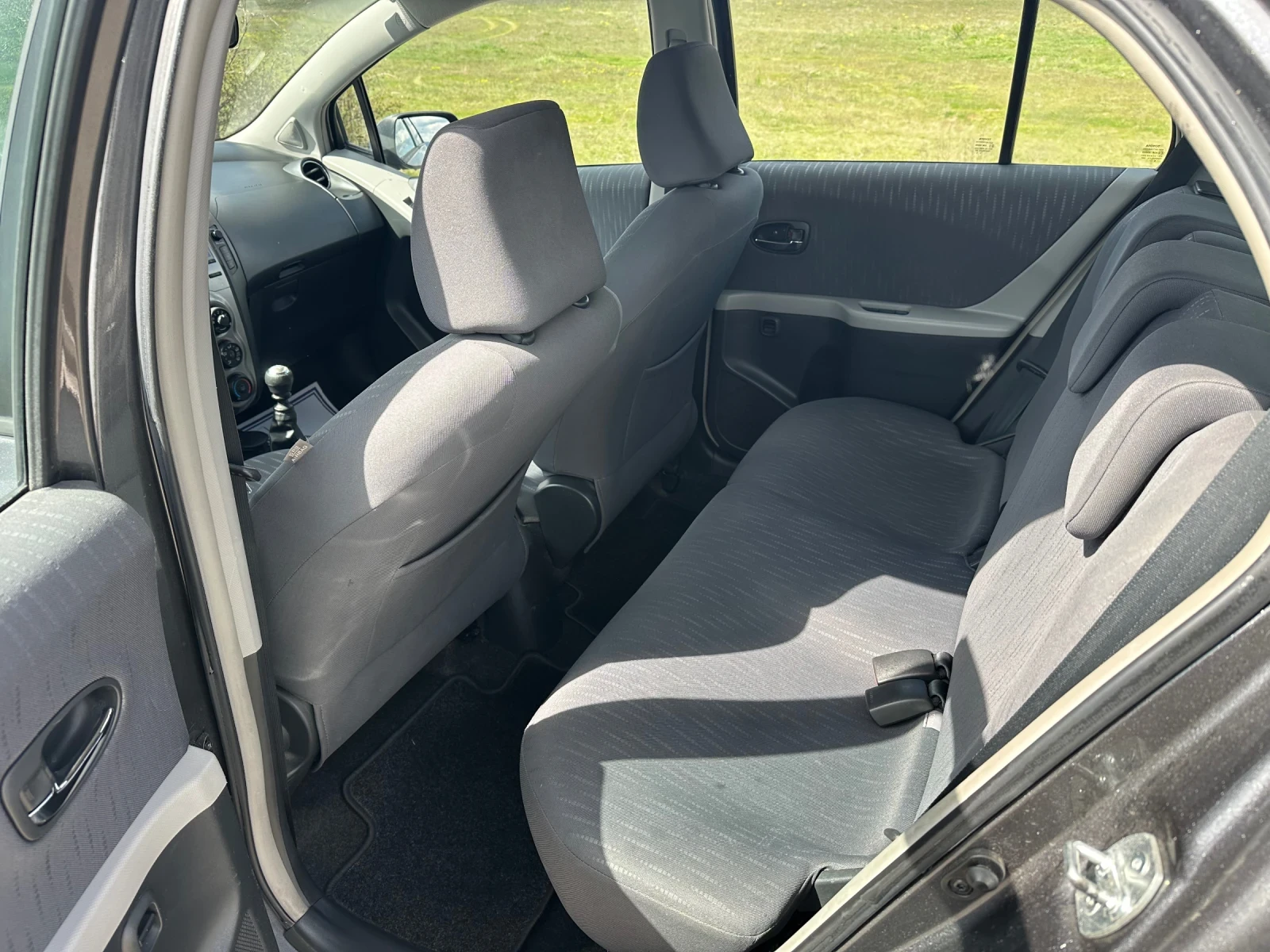 Toyota Yaris 1.3. VVTI | Mobile.bg � ����������� 10