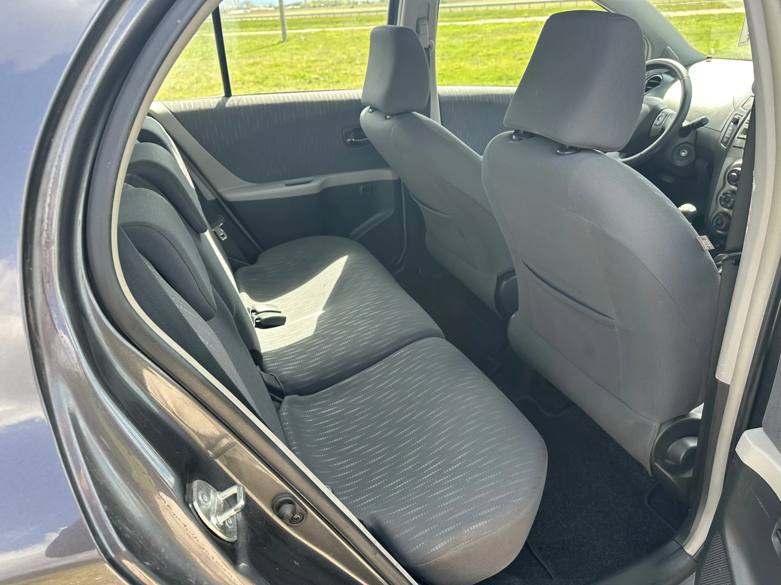 Toyota Yaris 1.3. VVTI | Mobile.bg � ����������� 11