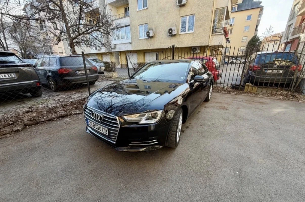 Audi A4 2.0TDI * QUATTRO * ДИГИТАЛНО ТАБЛО * CARPLAY * , снимка 3 - Автомобили и джипове - 54654506