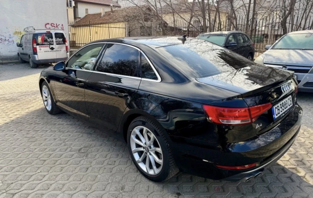 Audi A4 2.0TDI * QUATTRO * ДИГИТАЛНО ТАБЛО * CARPLAY * , снимка 4 - Автомобили и джипове - 54654506