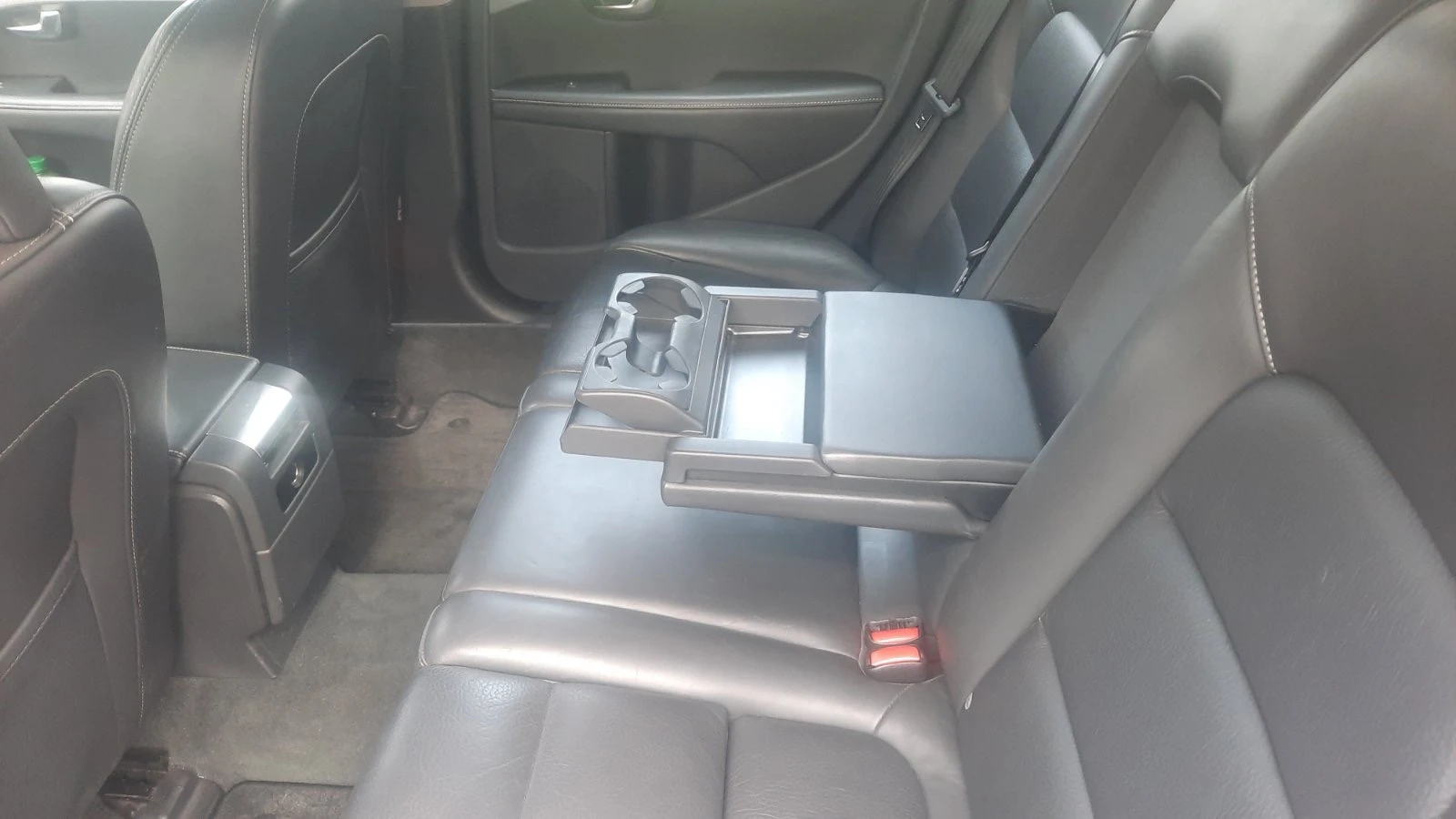 Volvo V70 2.0, снимка 3 - Автомобили и джипове - 54676292