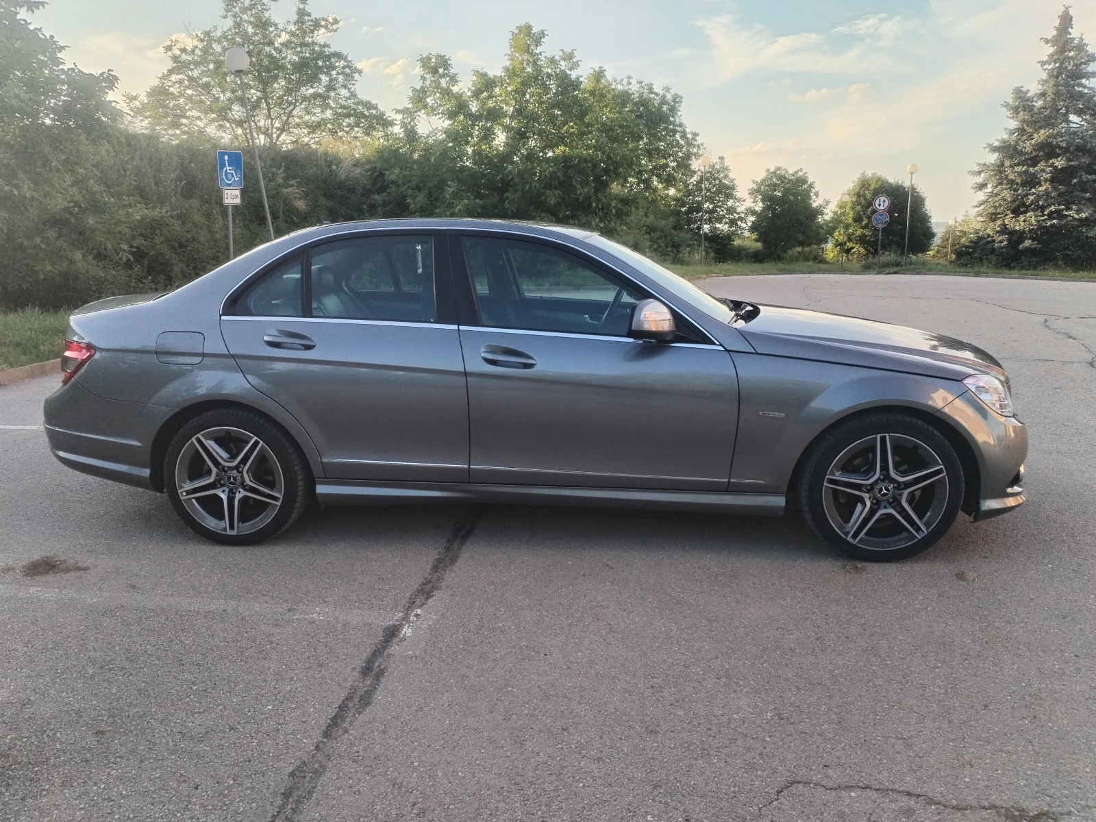 Mercedes-Benz C 230 2.5 V6 ГАЗ AMG , снимка 4 - Автомобили и джипове - 54840181