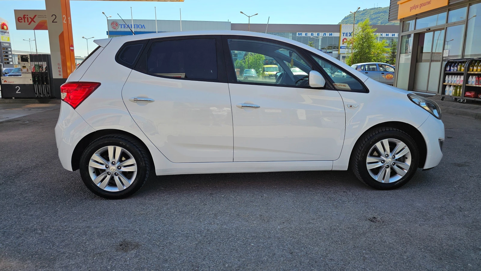 Hyundai Ix20 1.4Benzin  Сервизна Книжка, снимка 6 - Автомобили и джипове - 54869916