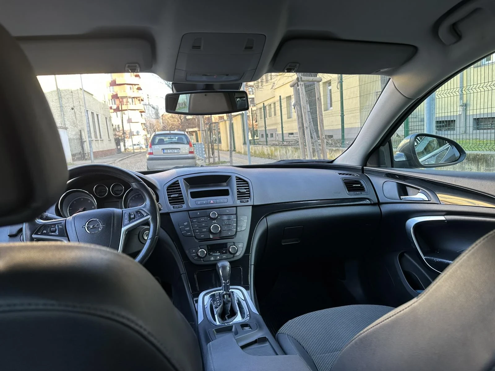 Opel Insignia, снимка 3 - Автомобили и джипове - 55138155