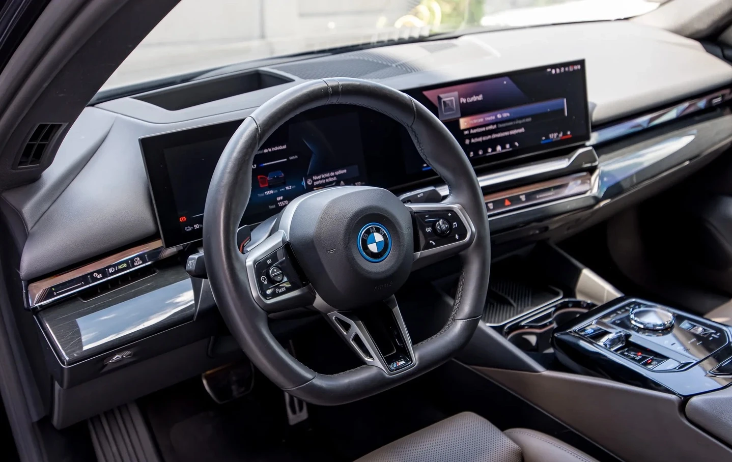 BMW i5 xDrive40, снимка 5 - Автомобили и джипове - 55402626