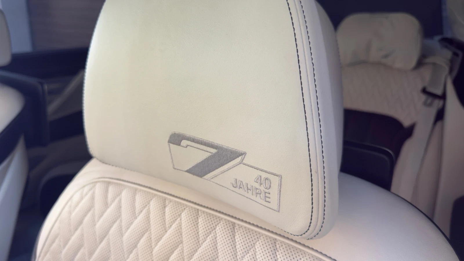 BMW 750 Li, снимка 12 - Автомобили и джипове - 55677942