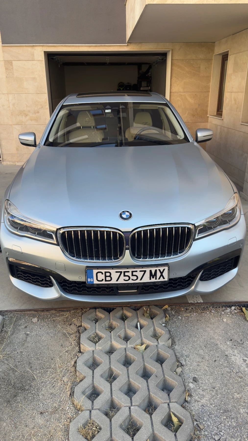 BMW 750 Li, снимка 2 - Автомобили и джипове - 55677942