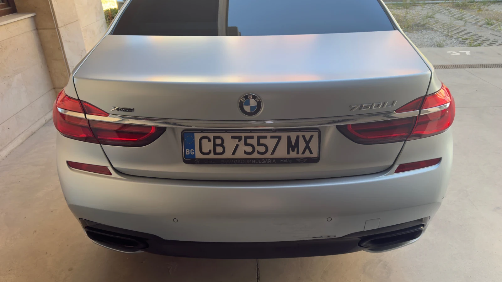 BMW 750 Li, снимка 5 - Автомобили и джипове - 55677942