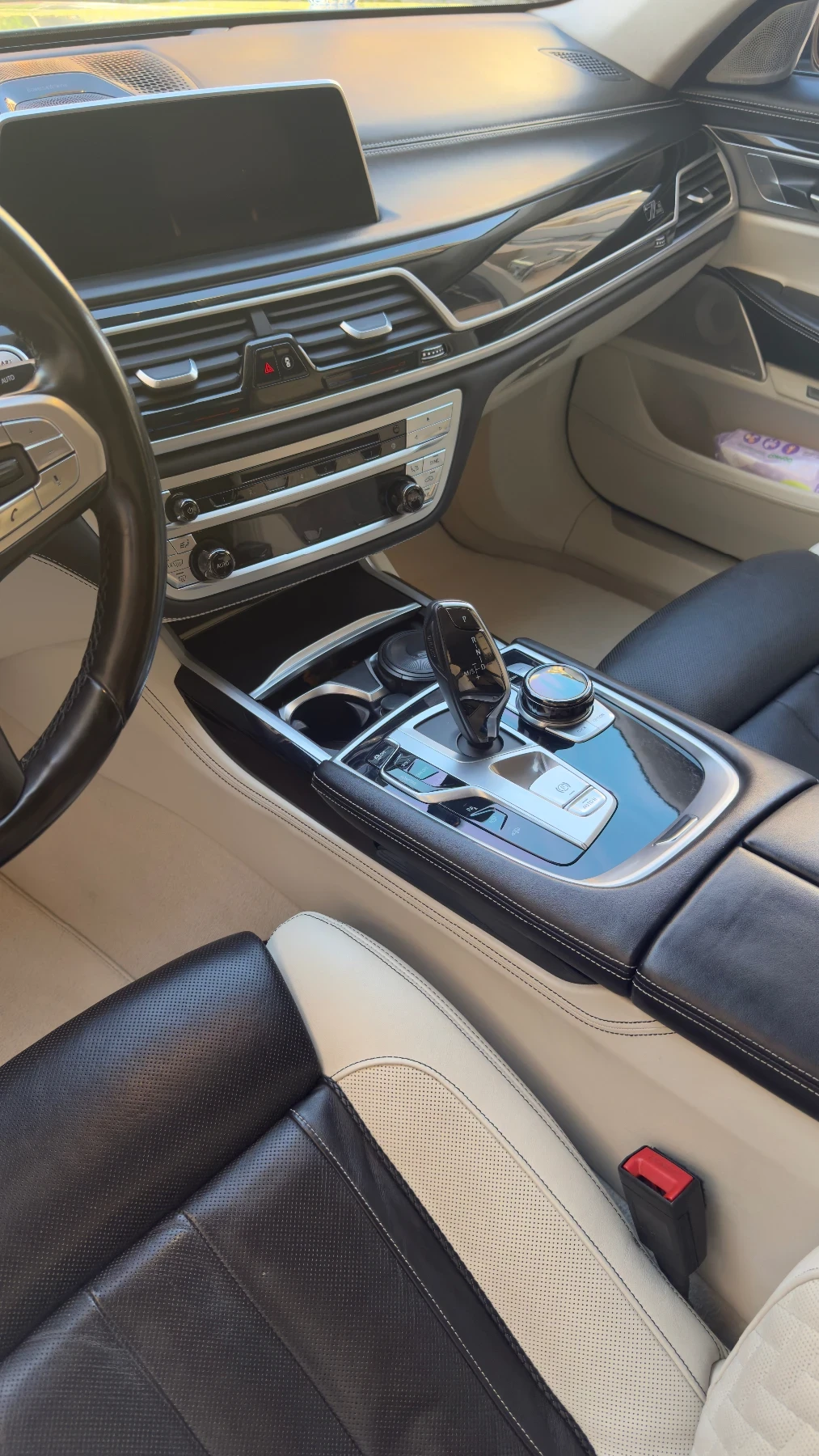 BMW 750 Li, снимка 11 - Автомобили и джипове - 55677942